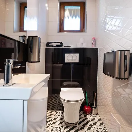 Tatrystay Family Rosa Villa *